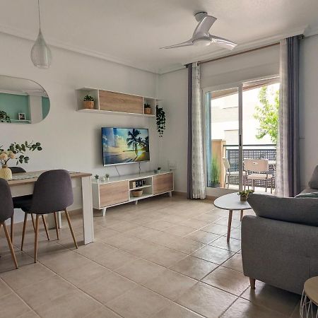 Apartamento Las Palmeras - Con Terraza, Barbacoa, Aire Acondicionado Y A 250M De La Playa! Los Alcázares Εξωτερικό φωτογραφία