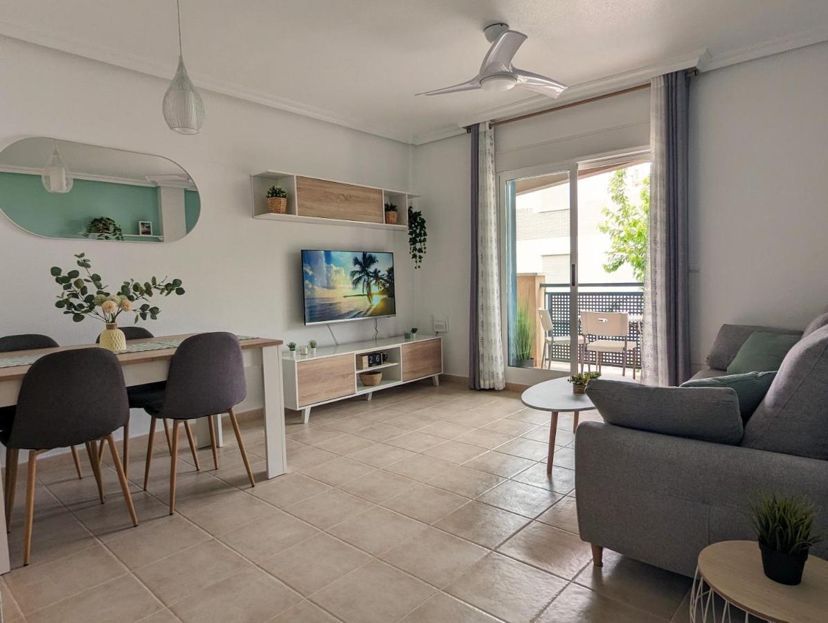 Apartamento Las Palmeras - Con Terraza, Barbacoa, Aire Acondicionado Y A 250M De La Playa! Los Alcázares Εξωτερικό φωτογραφία