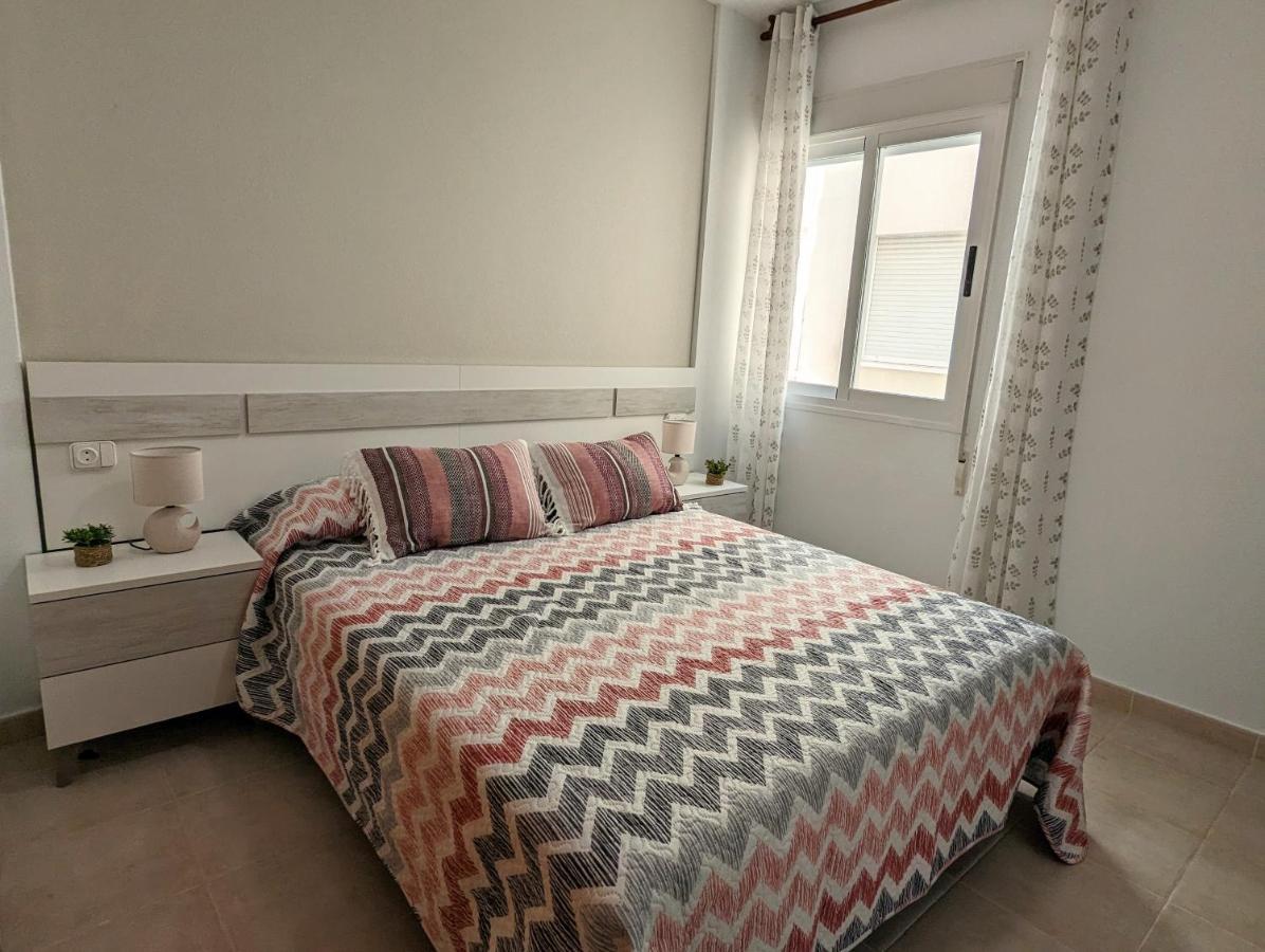 Apartamento Las Palmeras - Con Terraza, Barbacoa, Aire Acondicionado Y A 250M De La Playa! Los Alcázares Εξωτερικό φωτογραφία