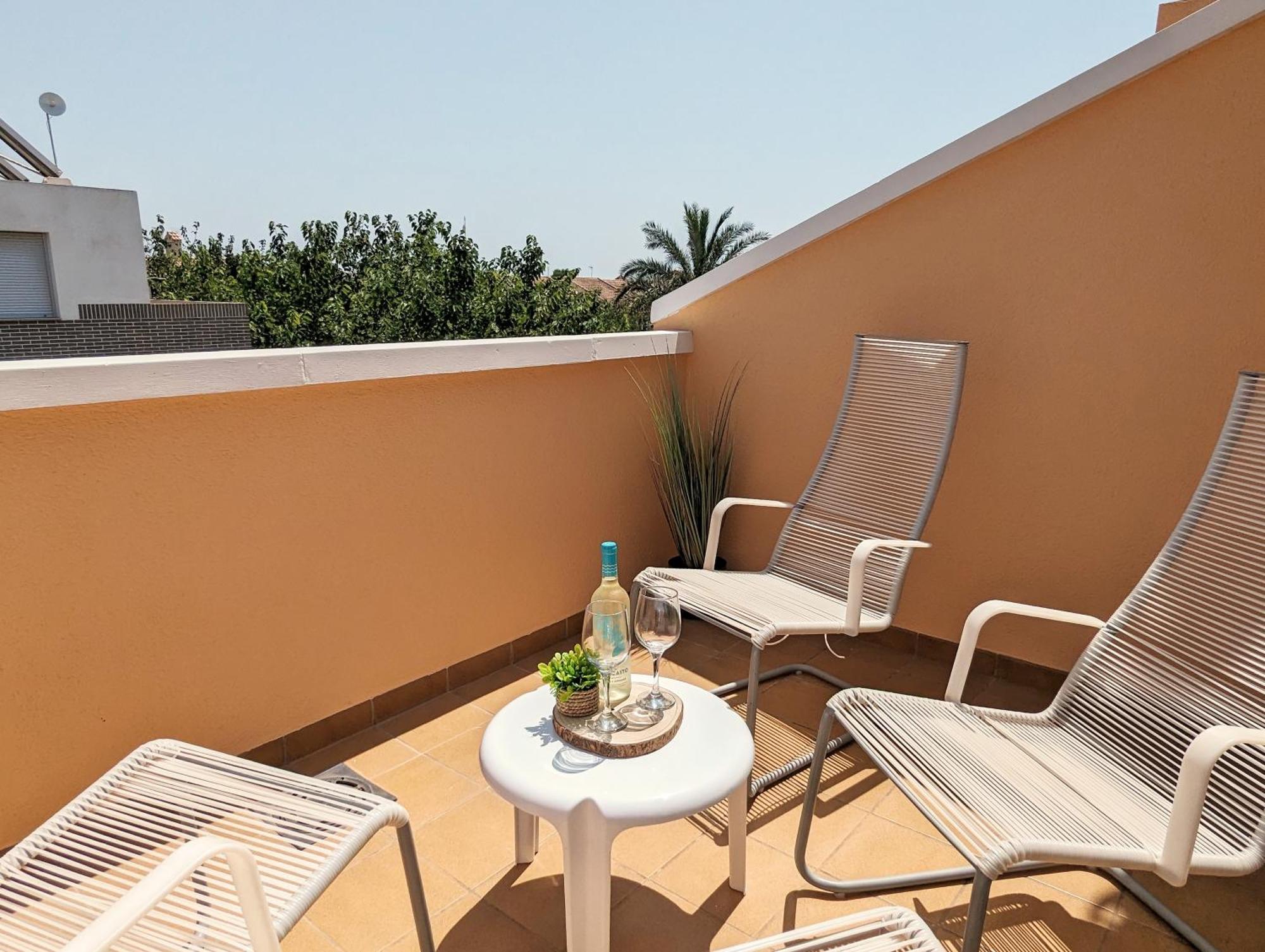 Apartamento Las Palmeras - Con Terraza, Barbacoa, Aire Acondicionado Y A 250M De La Playa! Los Alcázares Εξωτερικό φωτογραφία